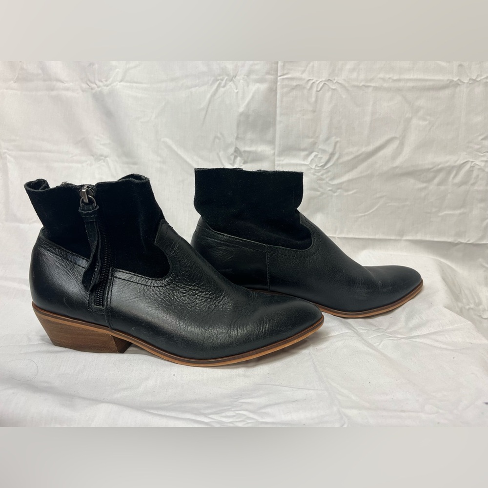 Frye and Co western style cowboy boots size 8.5